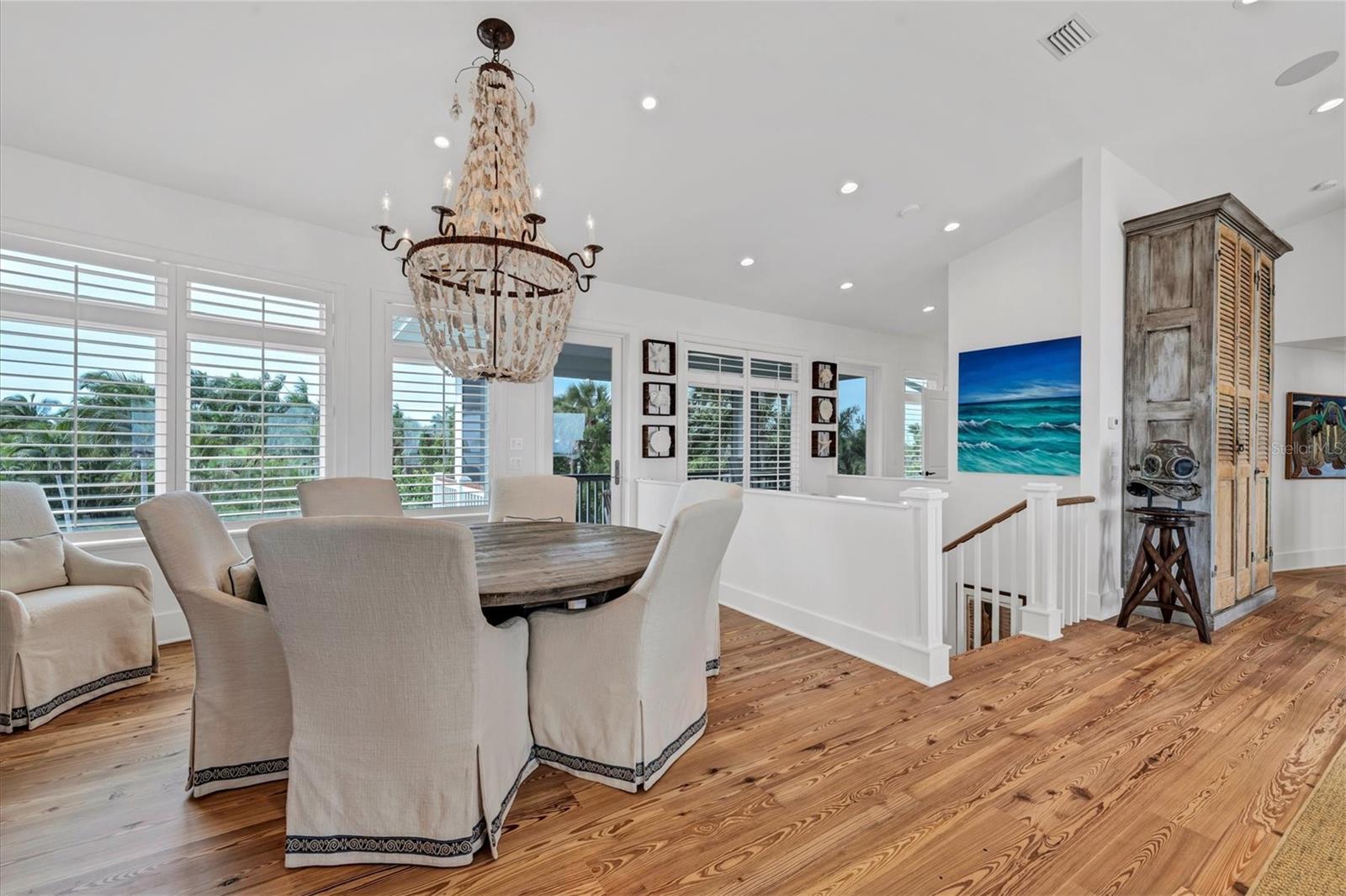 D6133862 Property Photo