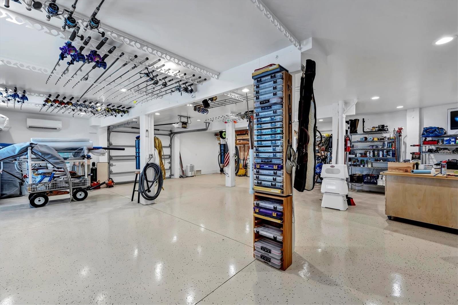 D6133862 Property Photo