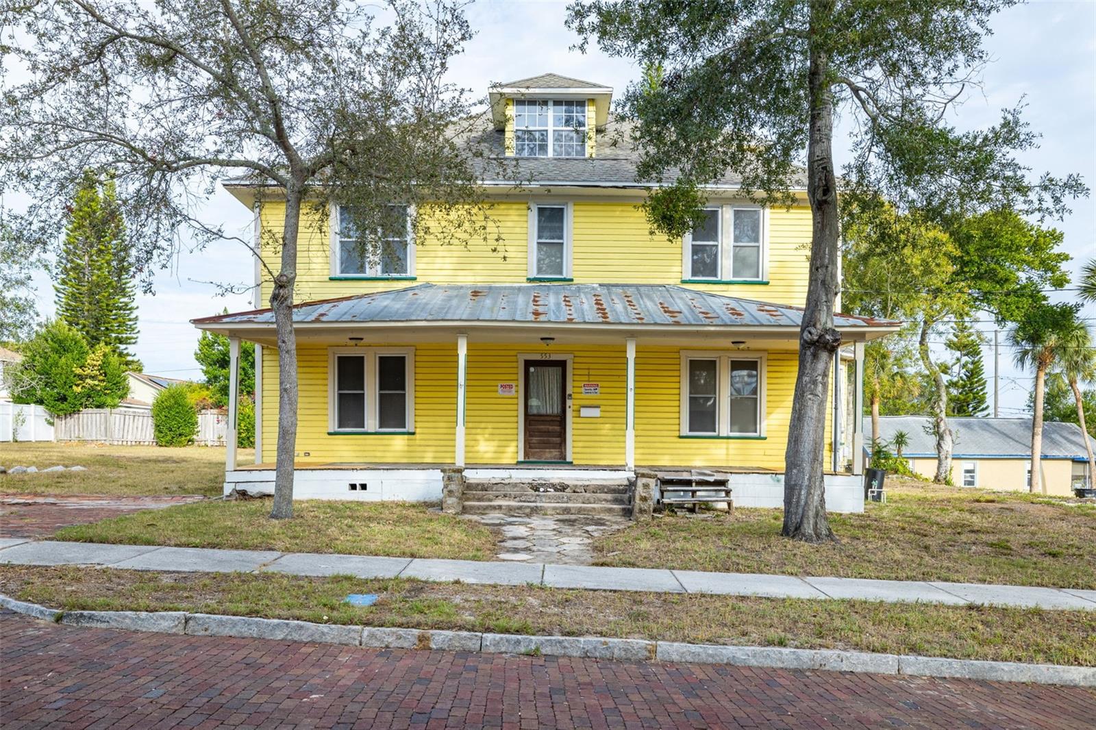 553 DIVISION ST, TARPON SPRINGS, FL, 34689