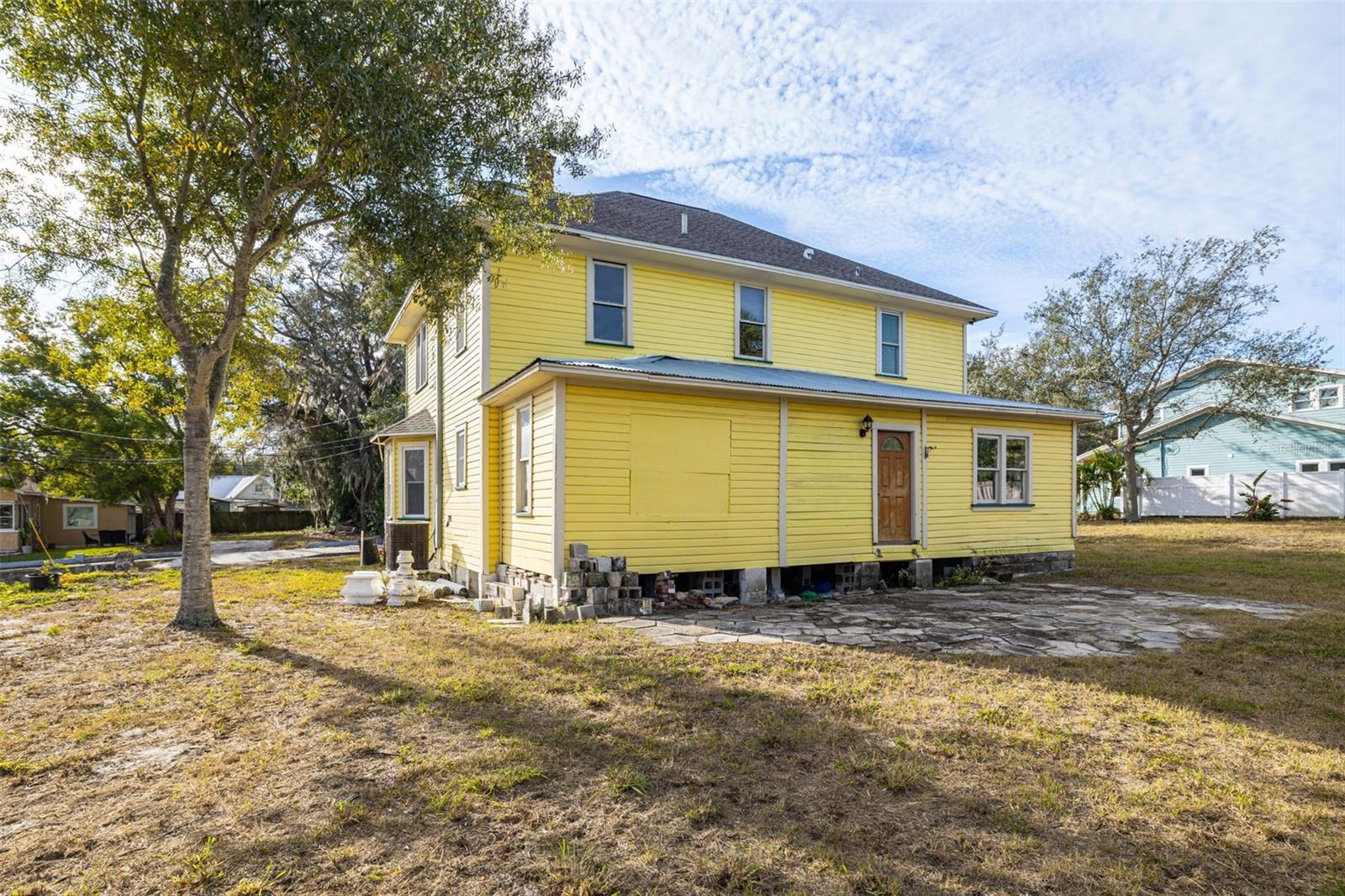 553 DIVISION ST, TARPON SPRINGS, FL, 34689