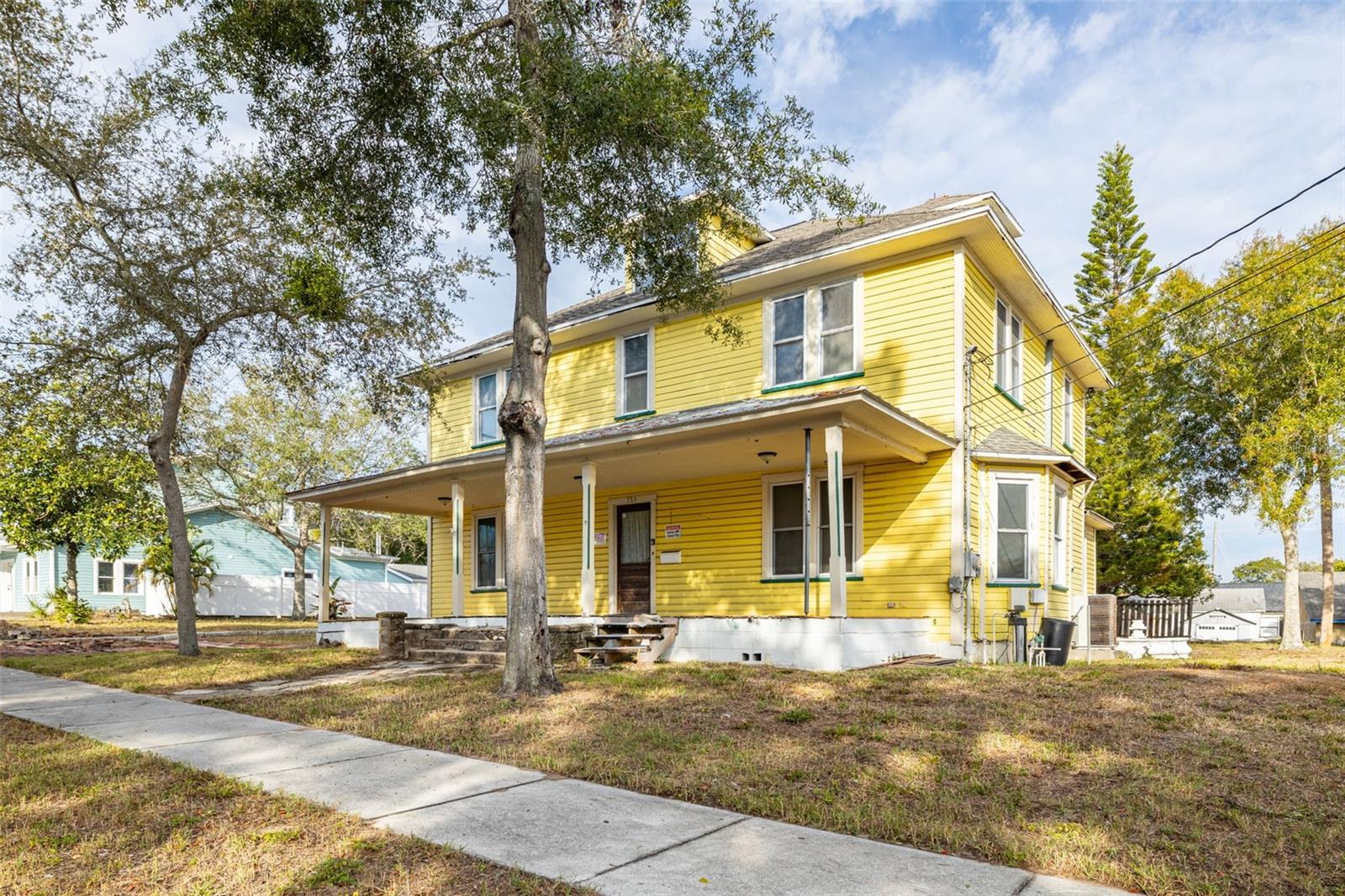 553 DIVISION ST, TARPON SPRINGS, FL, 34689