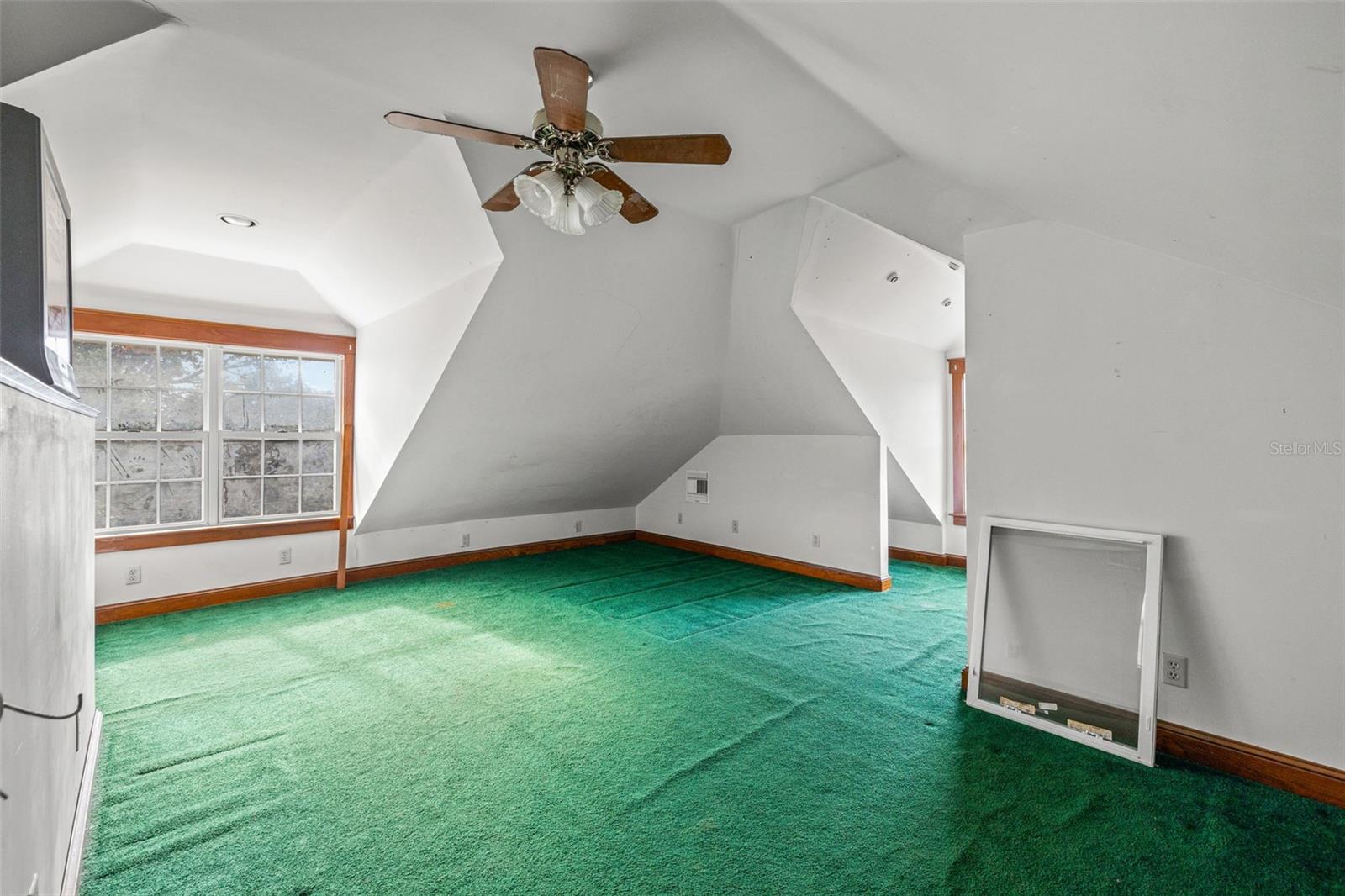 553 DIVISION ST, TARPON SPRINGS, FL, 34689