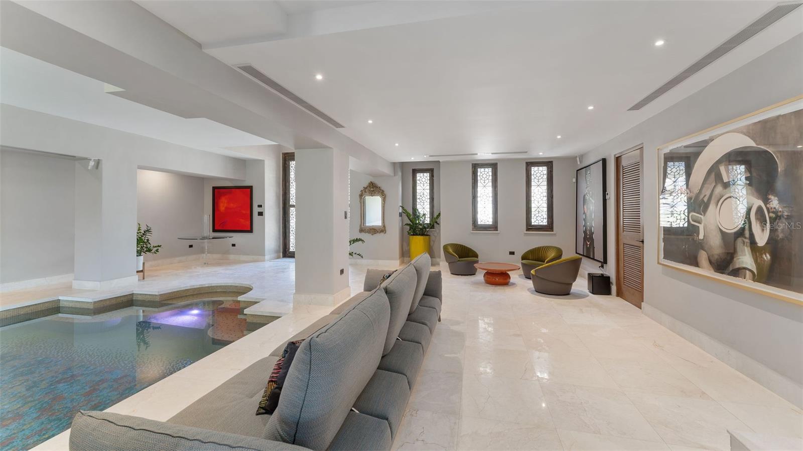 PR9103704 Property Photo