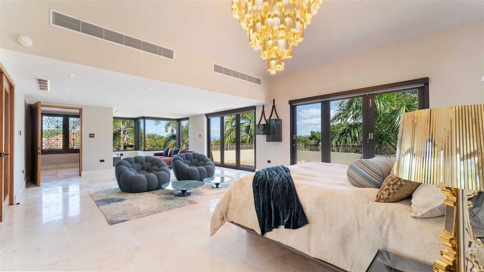 PR9103704 Property Photo