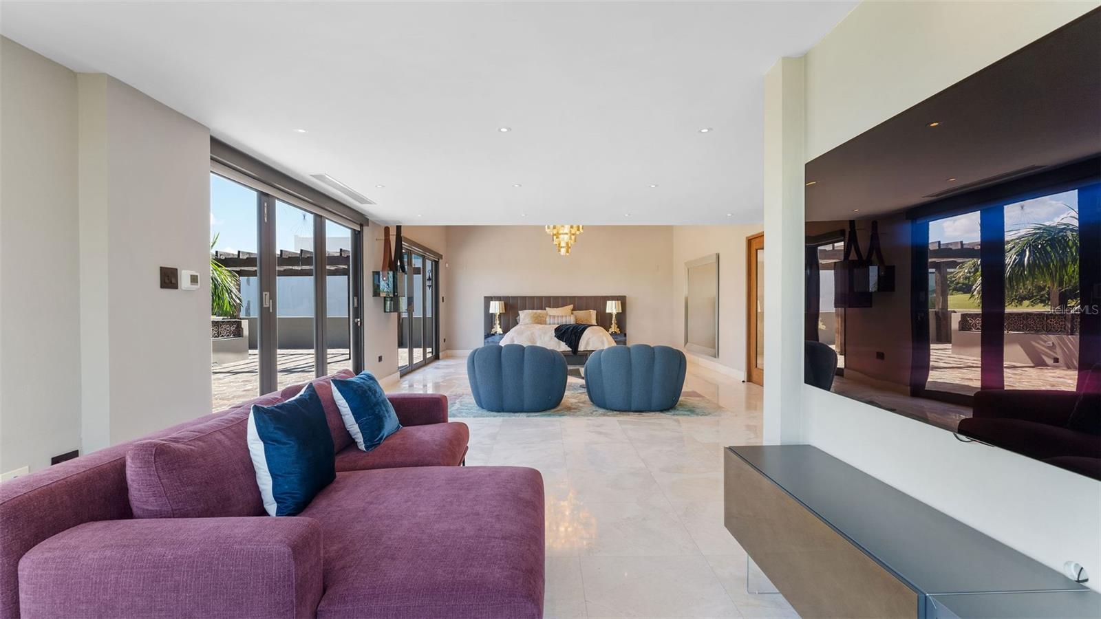 PR9103704 Property Photo