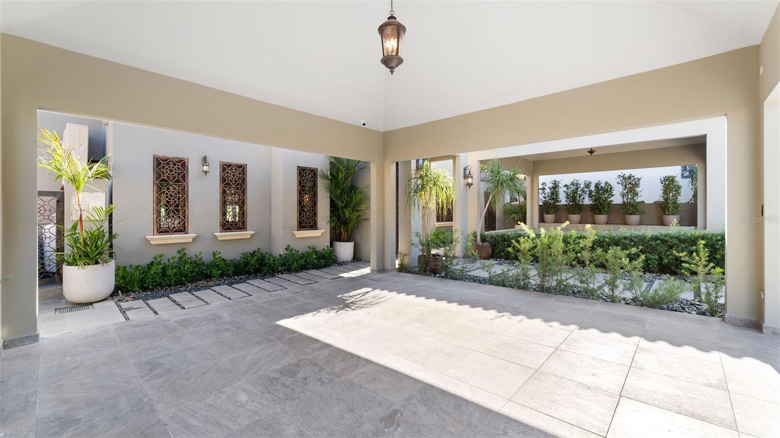 PR9103704 Property Photo