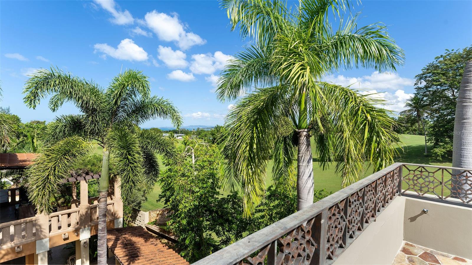 PR9103704 Property Photo