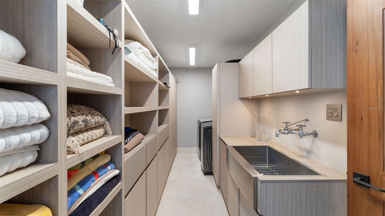 PR9103704 Property Photo