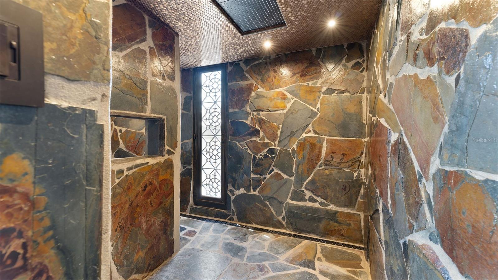 PR9103704 Property Photo