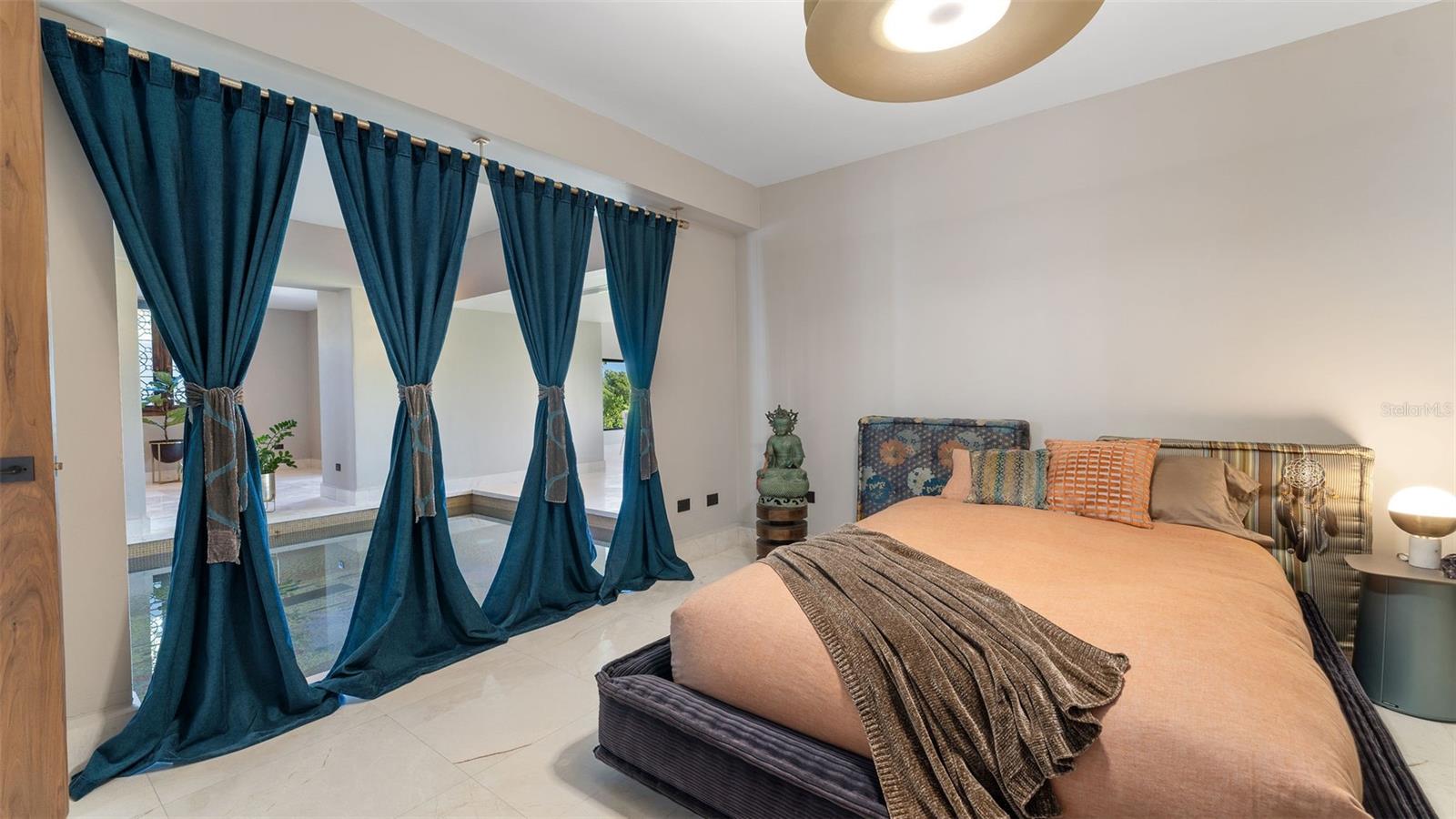 PR9103704 Property Photo