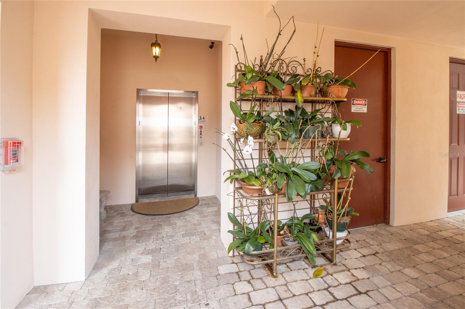 525 N ORANGE AVE #204, SARASOTA, FL, 34236