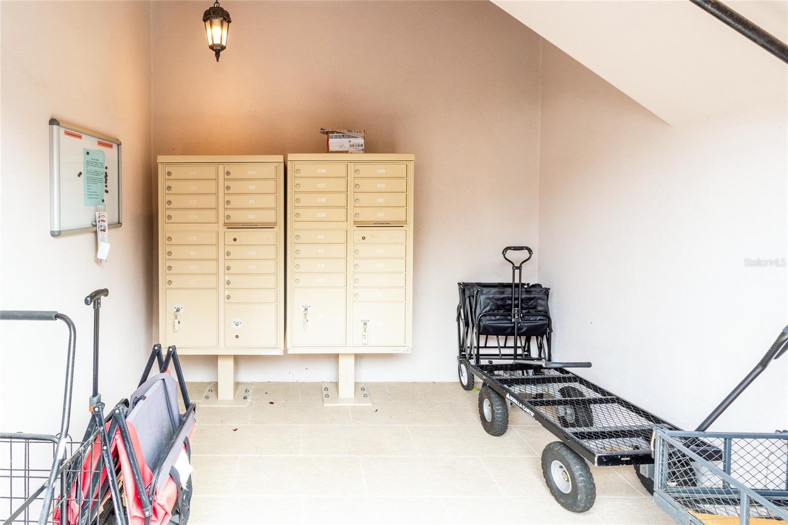 525 N ORANGE AVE #204, SARASOTA, FL, 34236