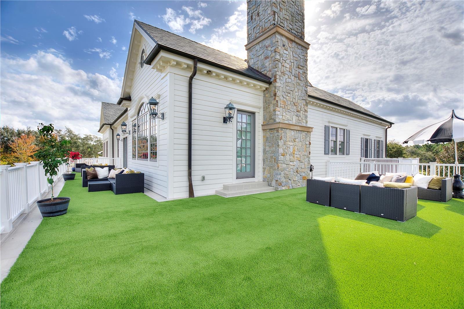 O6165579 Property Photo