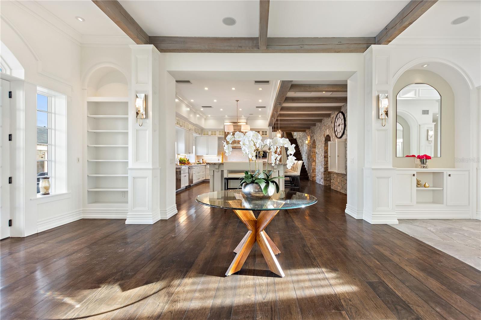 O6165579 Property Photo