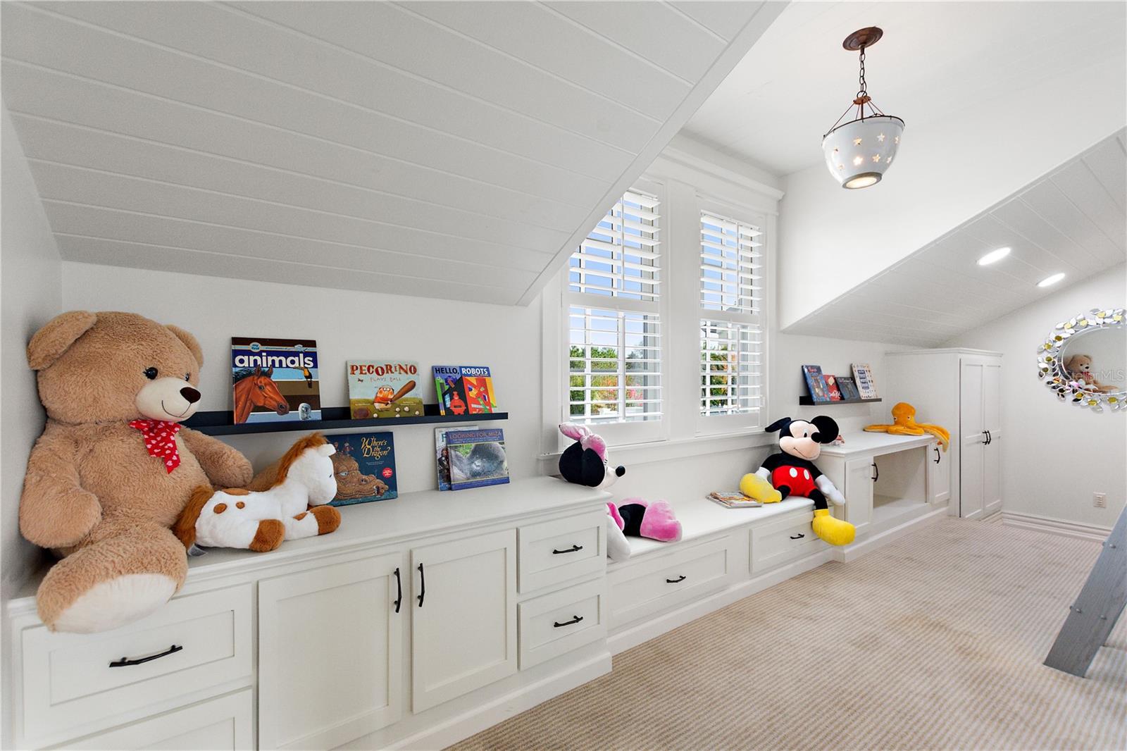 O6165579 Property Photo