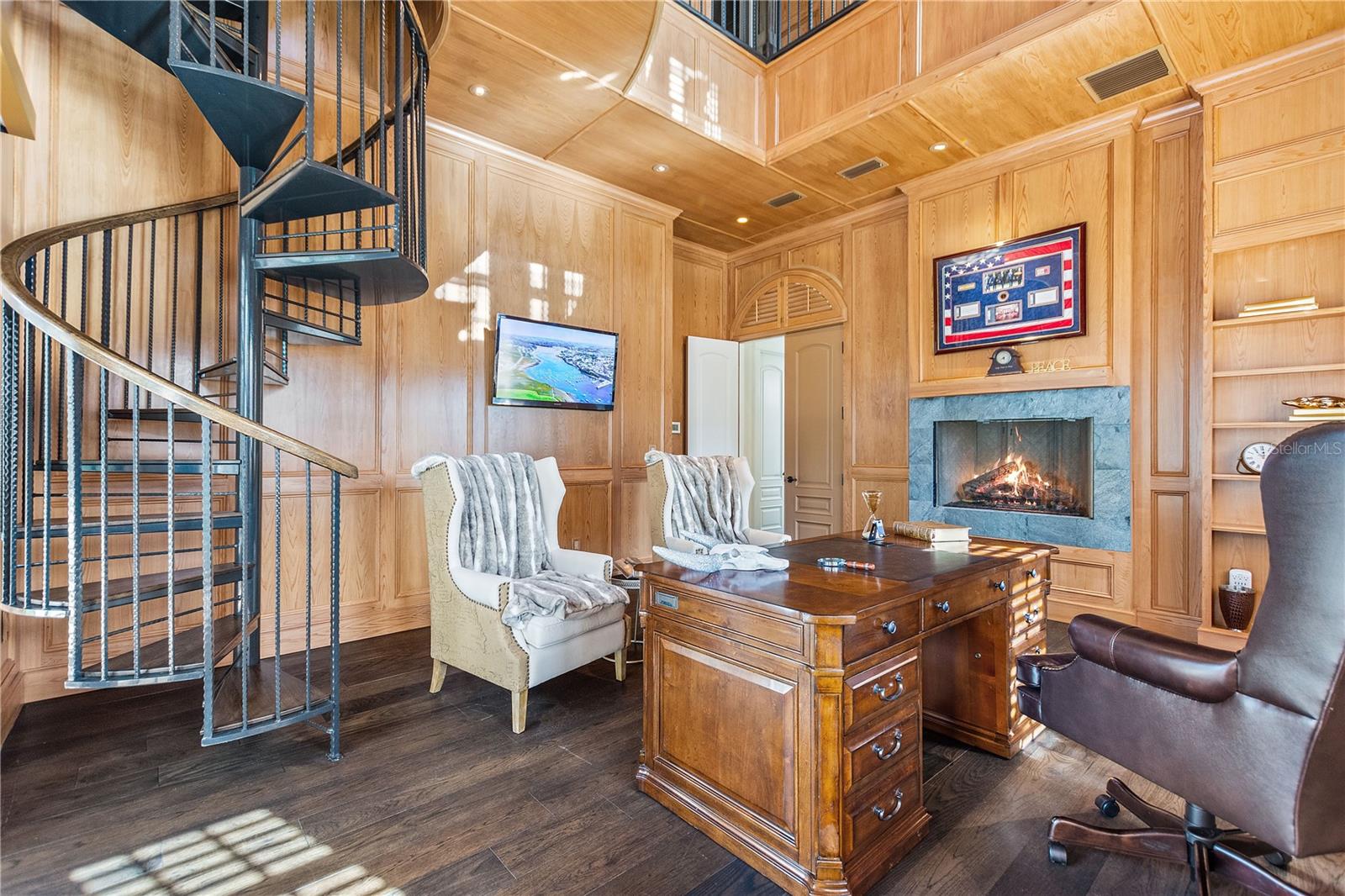 O6165579 Property Photo