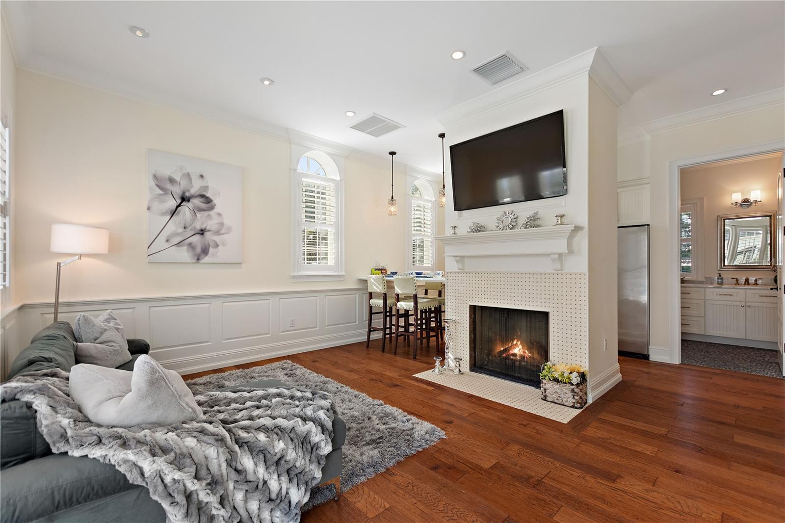 O6165579 Property Photo