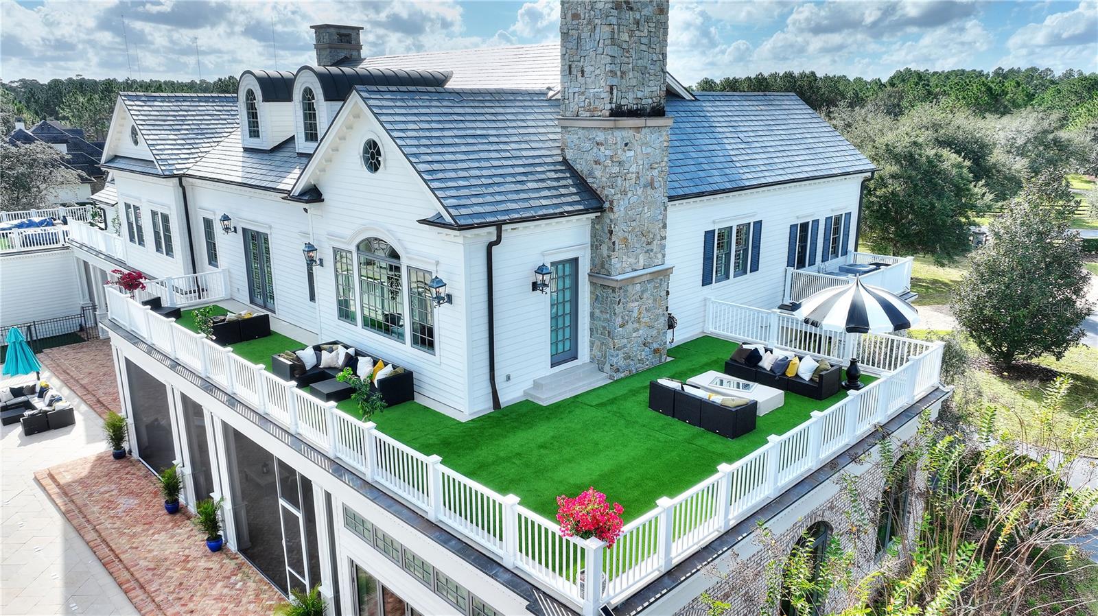 O6165579 Property Photo