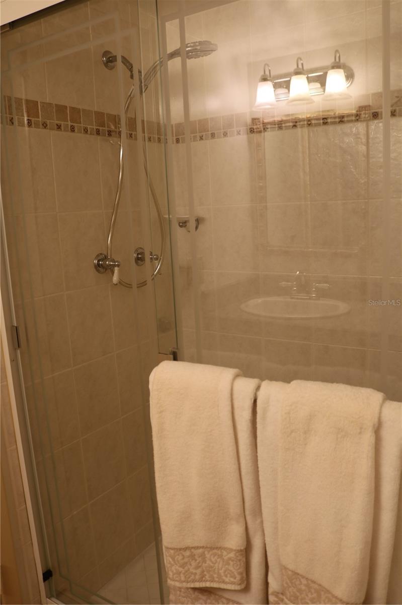 225 COUNTRY CLUB DR #E248, LARGO, FL, 33771