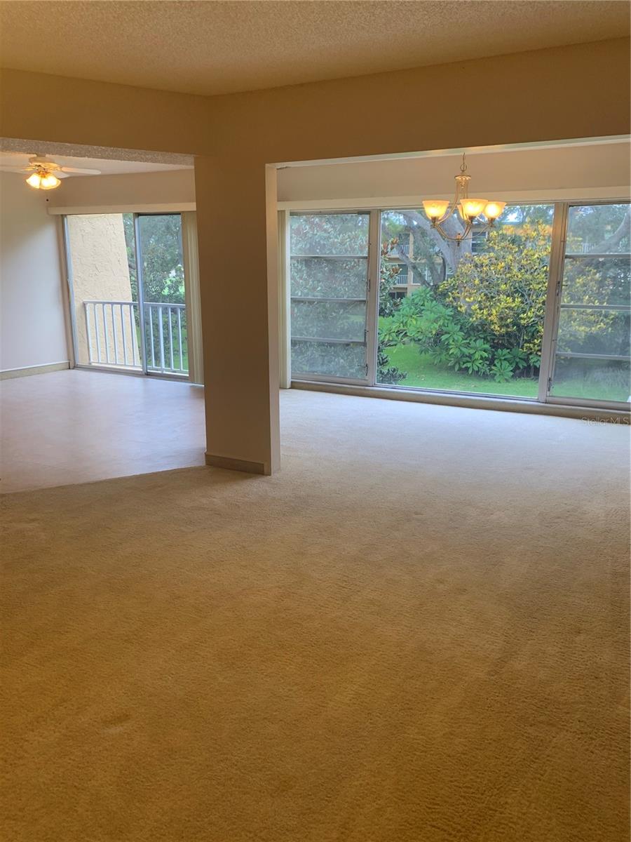 225 COUNTRY CLUB DR #E248, LARGO, FL, 33771