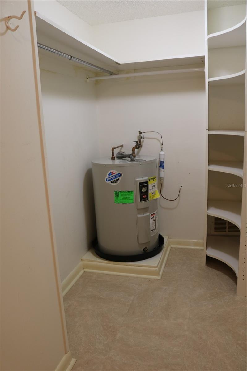 225 COUNTRY CLUB DR #E248, LARGO, FL, 33771