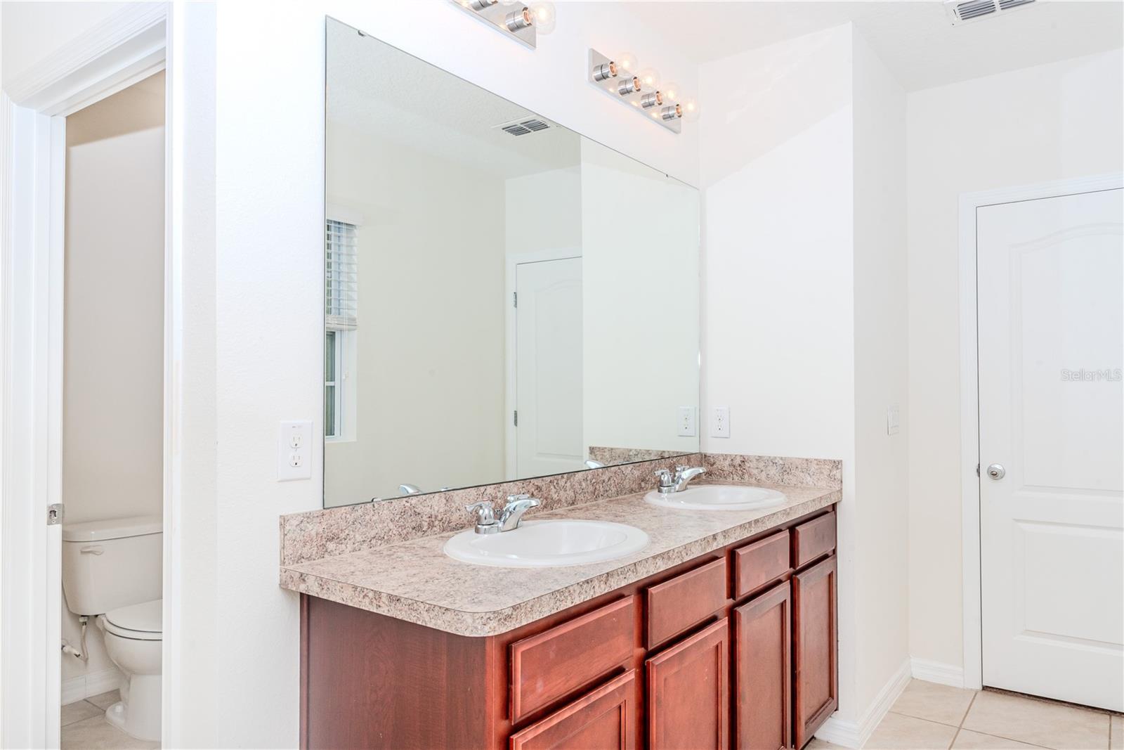 208 FALL GLO RD, WINTER HAVEN, FL, 33880