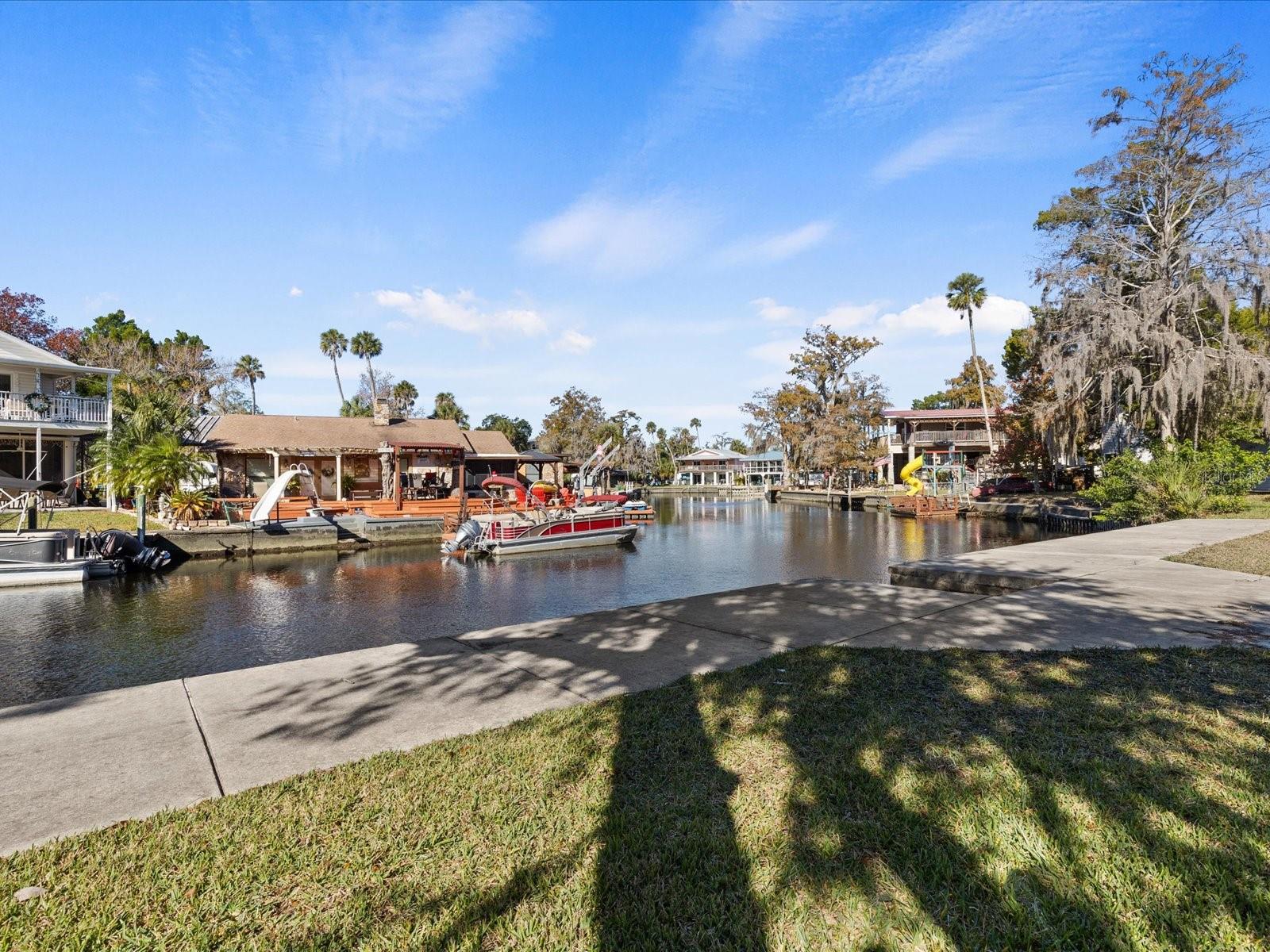 7255 TROPICAL DR, WEEKI WACHEE, FL, 34607