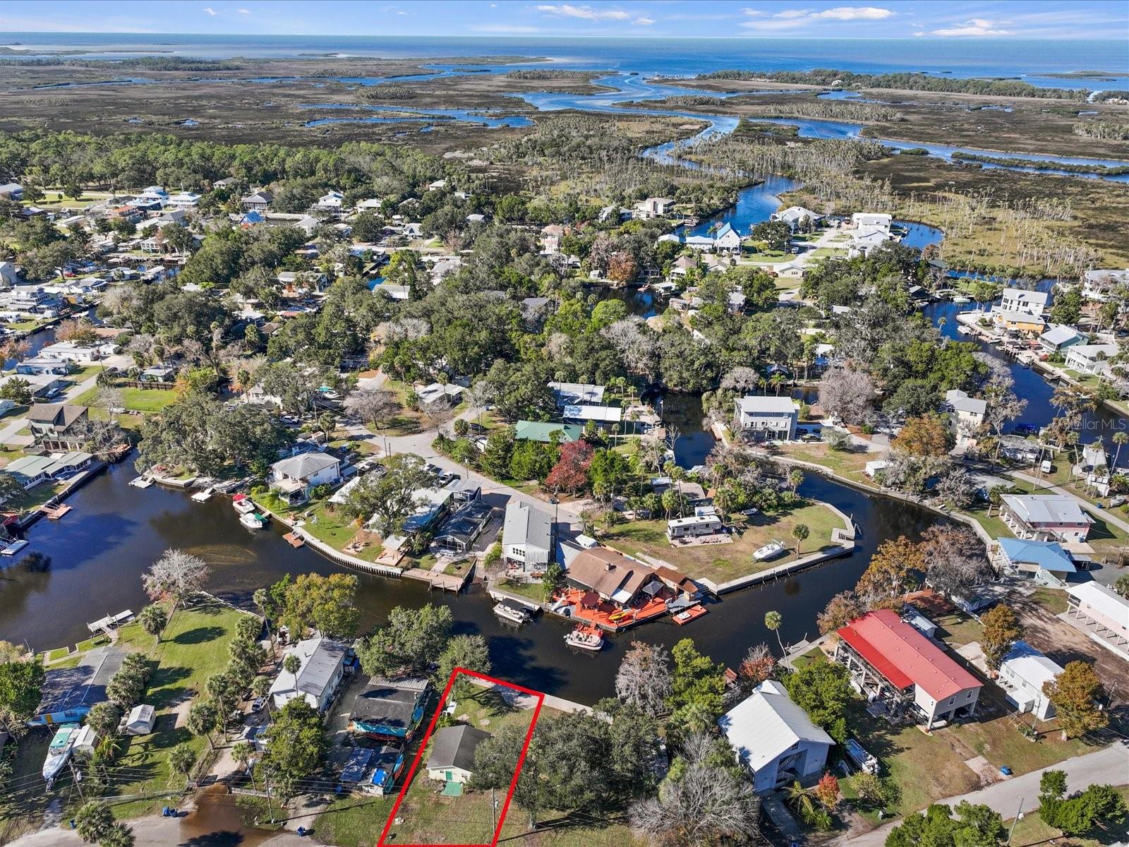 7255 TROPICAL DR, WEEKI WACHEE, FL, 34607