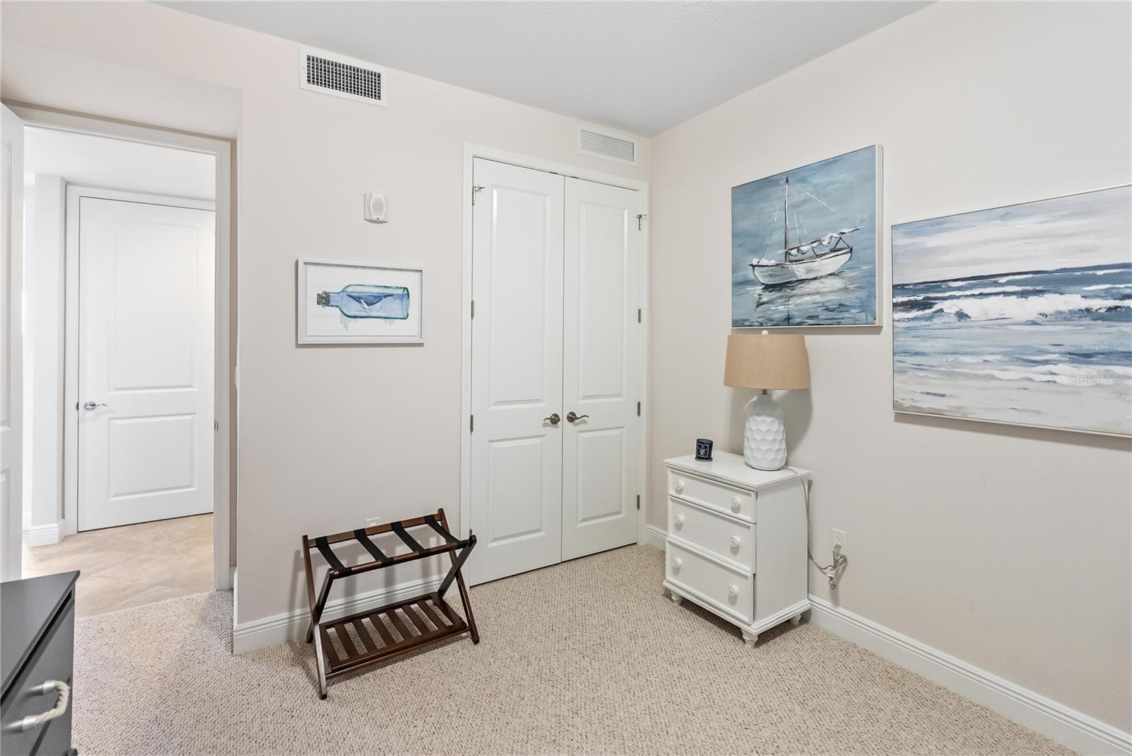 392 ARUBA CIR #202, BRADENTON, FL, 34209