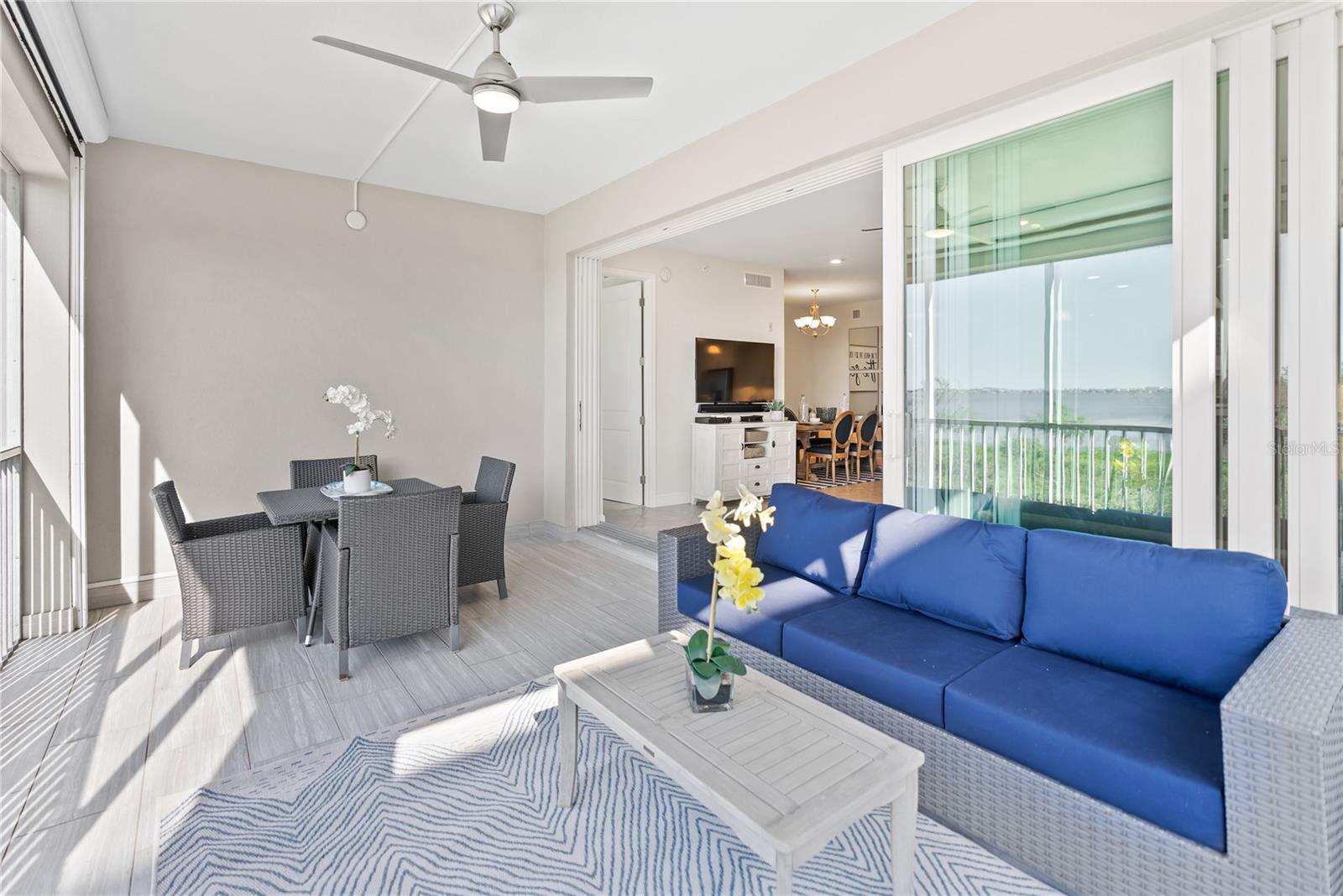 392 ARUBA CIR #202, BRADENTON, FL, 34209