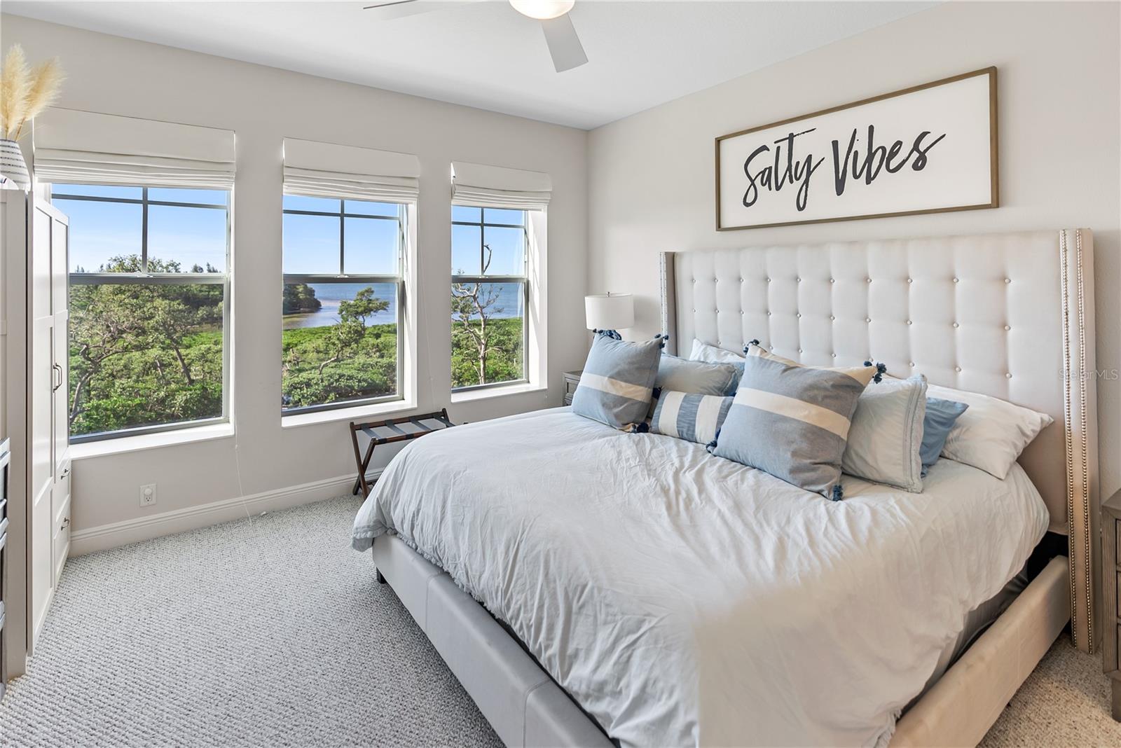 392 ARUBA CIR #202, BRADENTON, FL, 34209