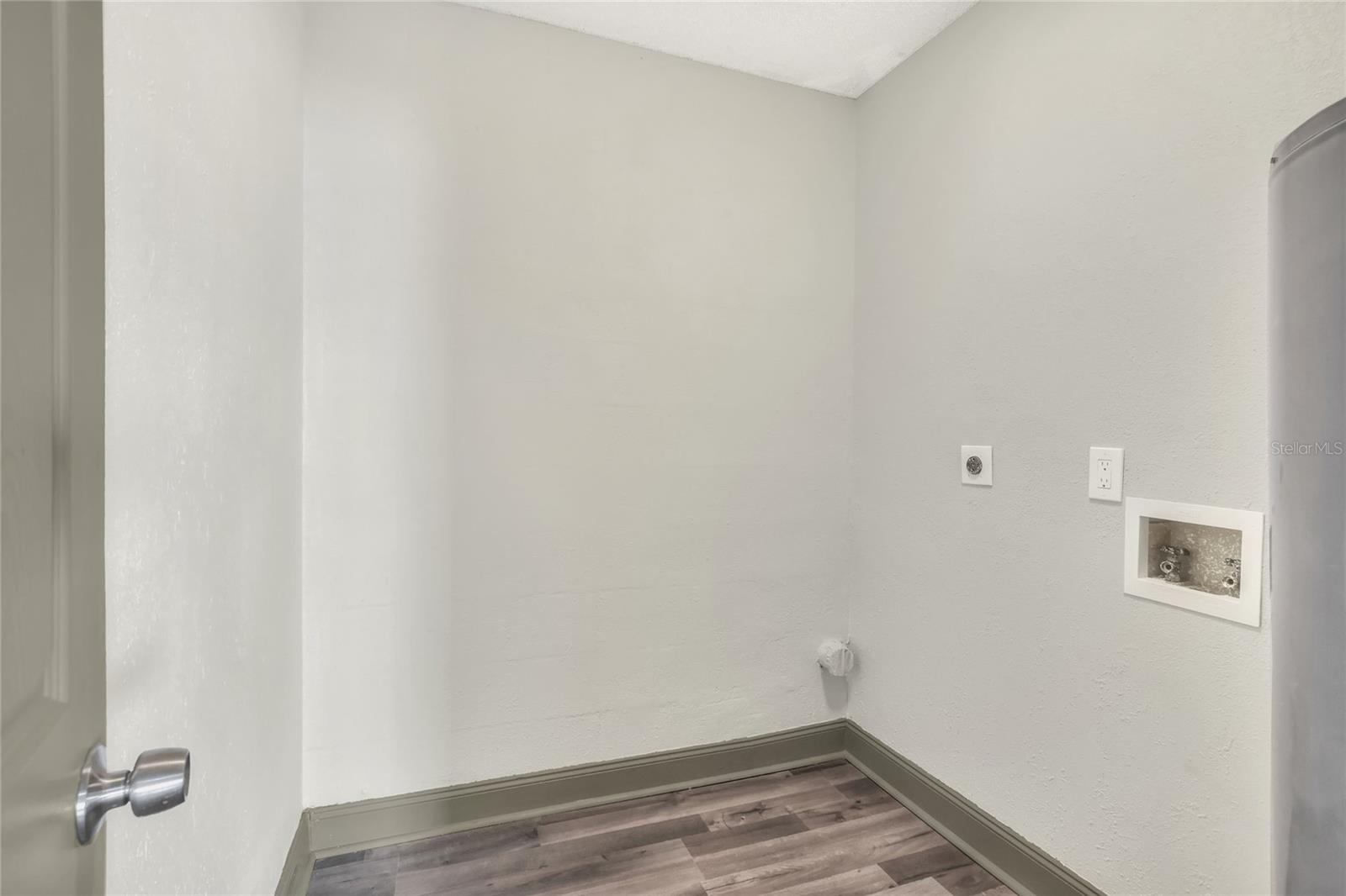 1100 LOWRY AVE #33, LAKELAND, FL, 33801