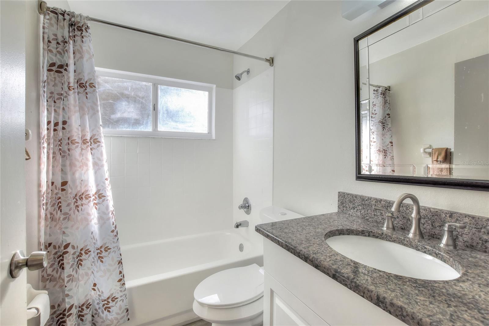 1100 LOWRY AVE #33, LAKELAND, FL, 33801