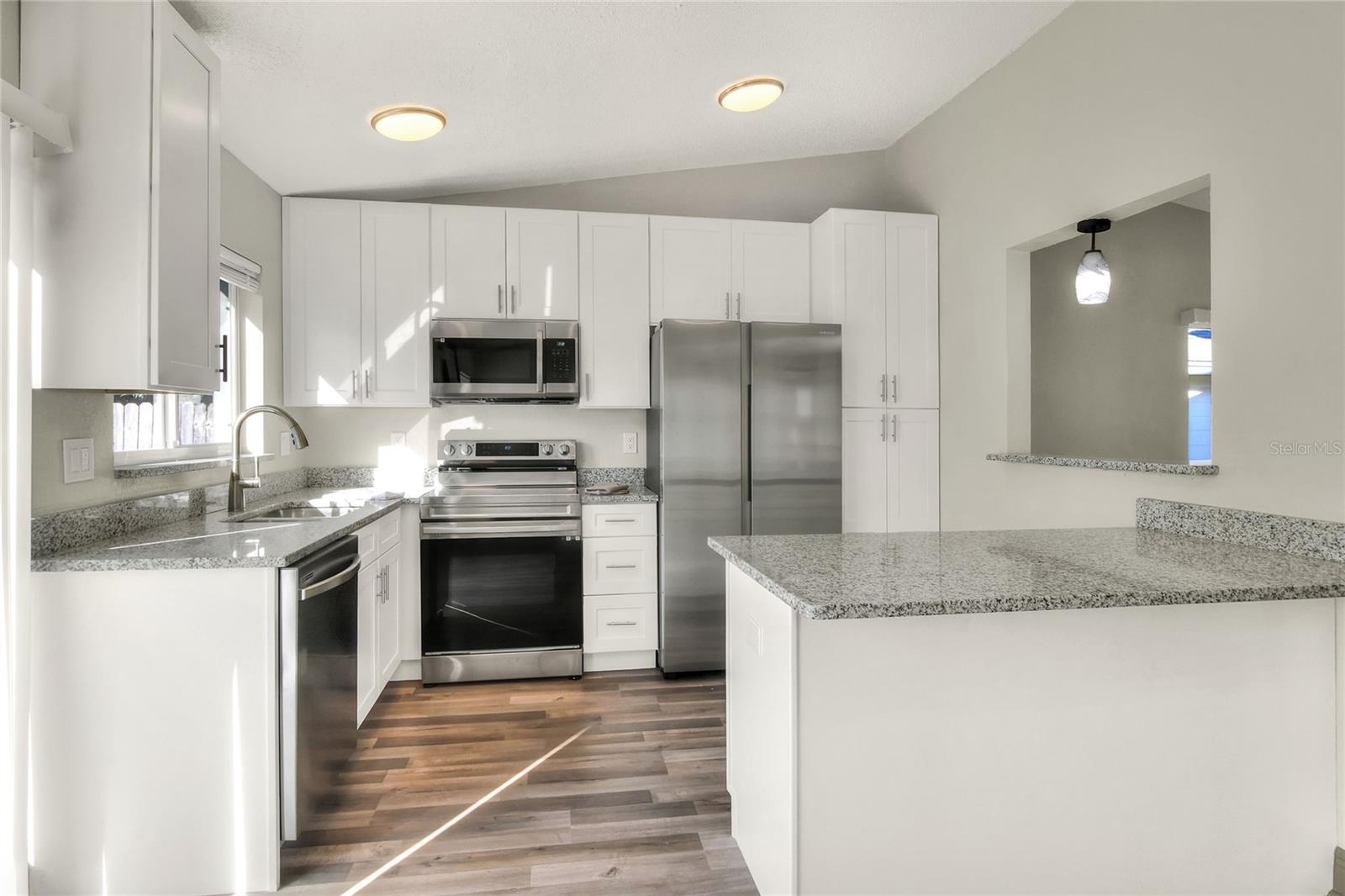 1100 LOWRY AVE #33, LAKELAND, FL, 33801