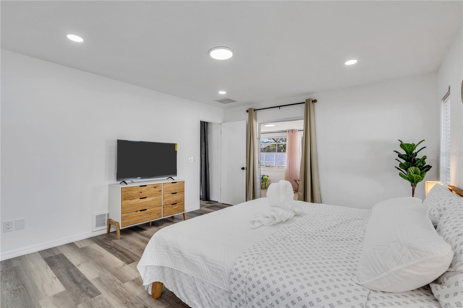 1212 63RD ST NW, BRADENTON, FL, 34209