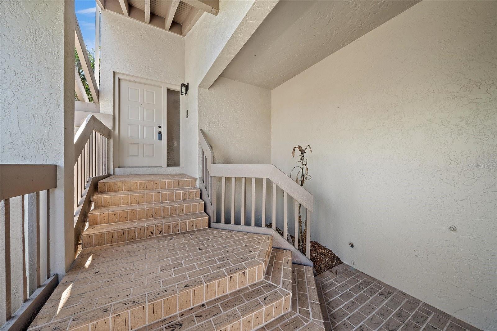 1654 STARLING DR #201, SARASOTA, FL, 34231
