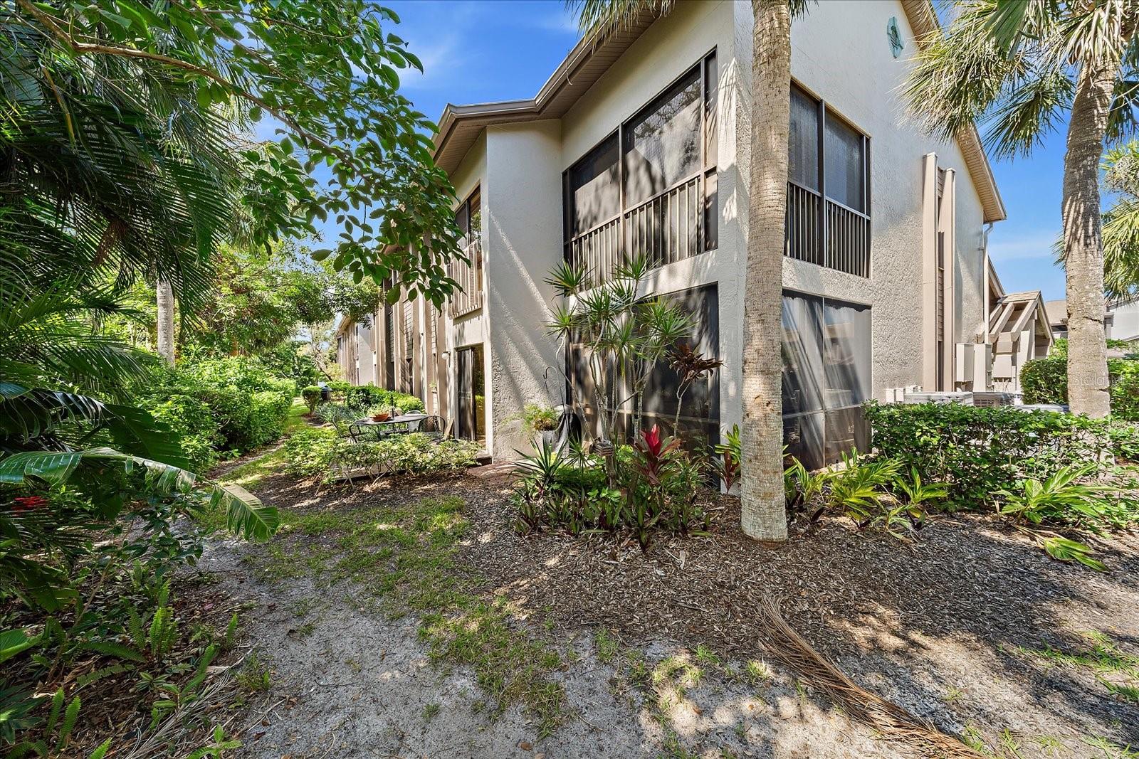 1654 STARLING DR #201, SARASOTA, FL, 34231