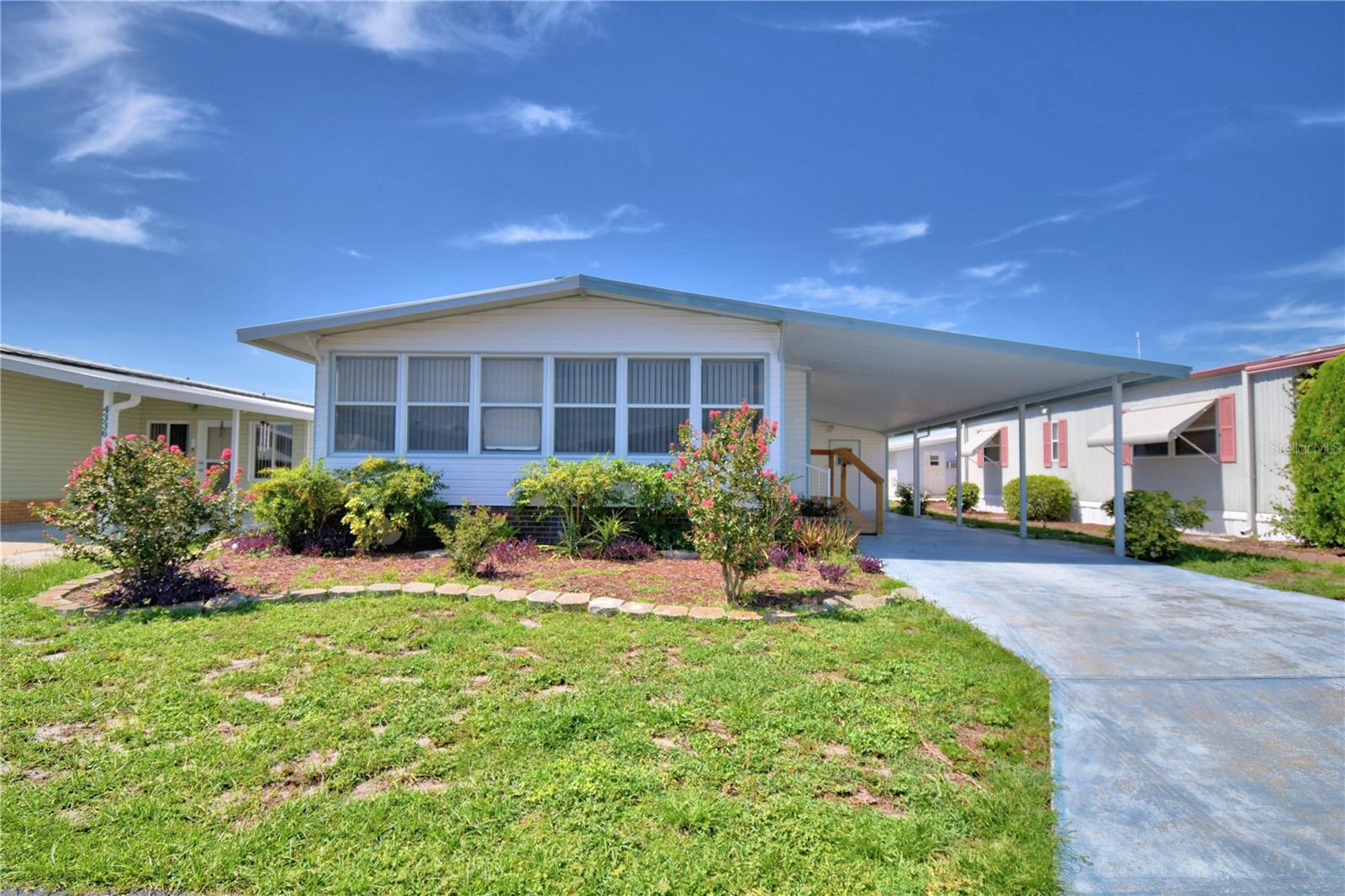 P4928579 Property Photo