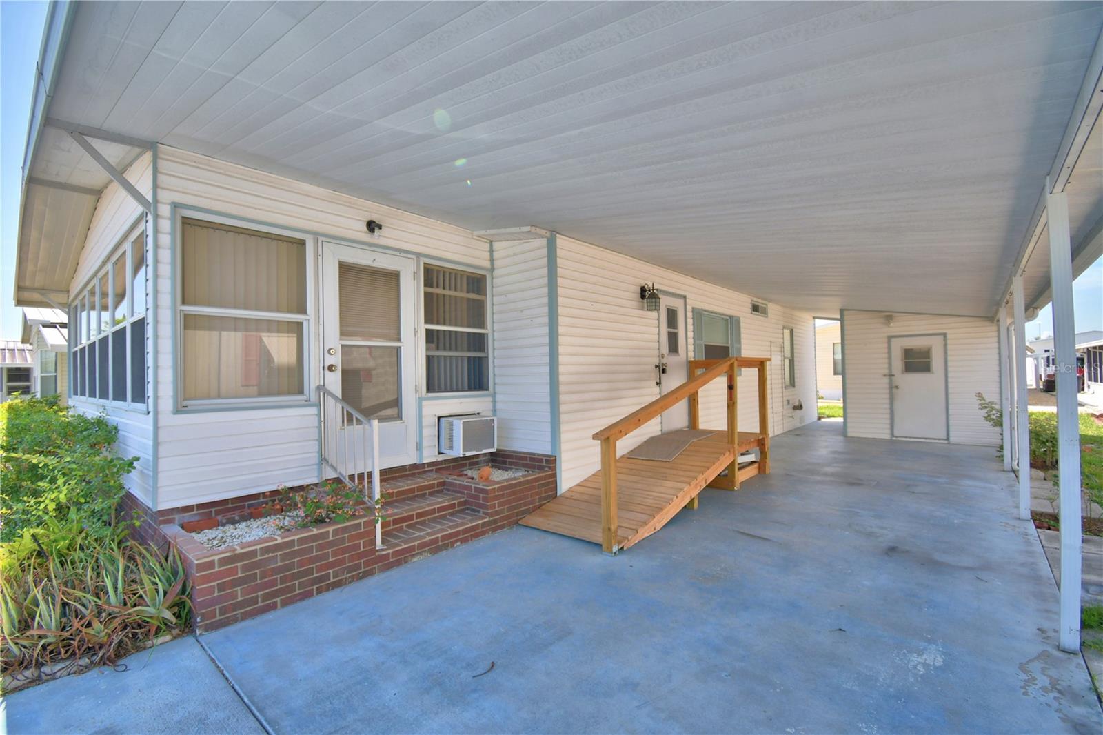 P4928579 Property Photo