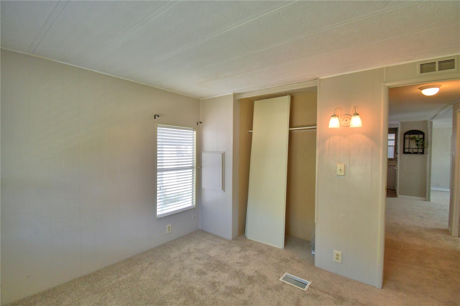 P4928579 Property Photo