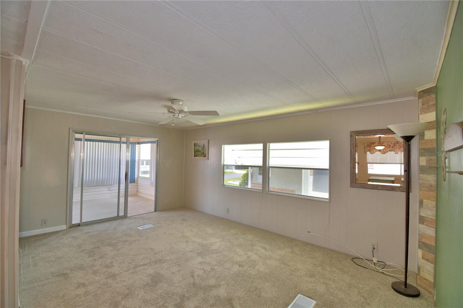 P4928579 Property Photo