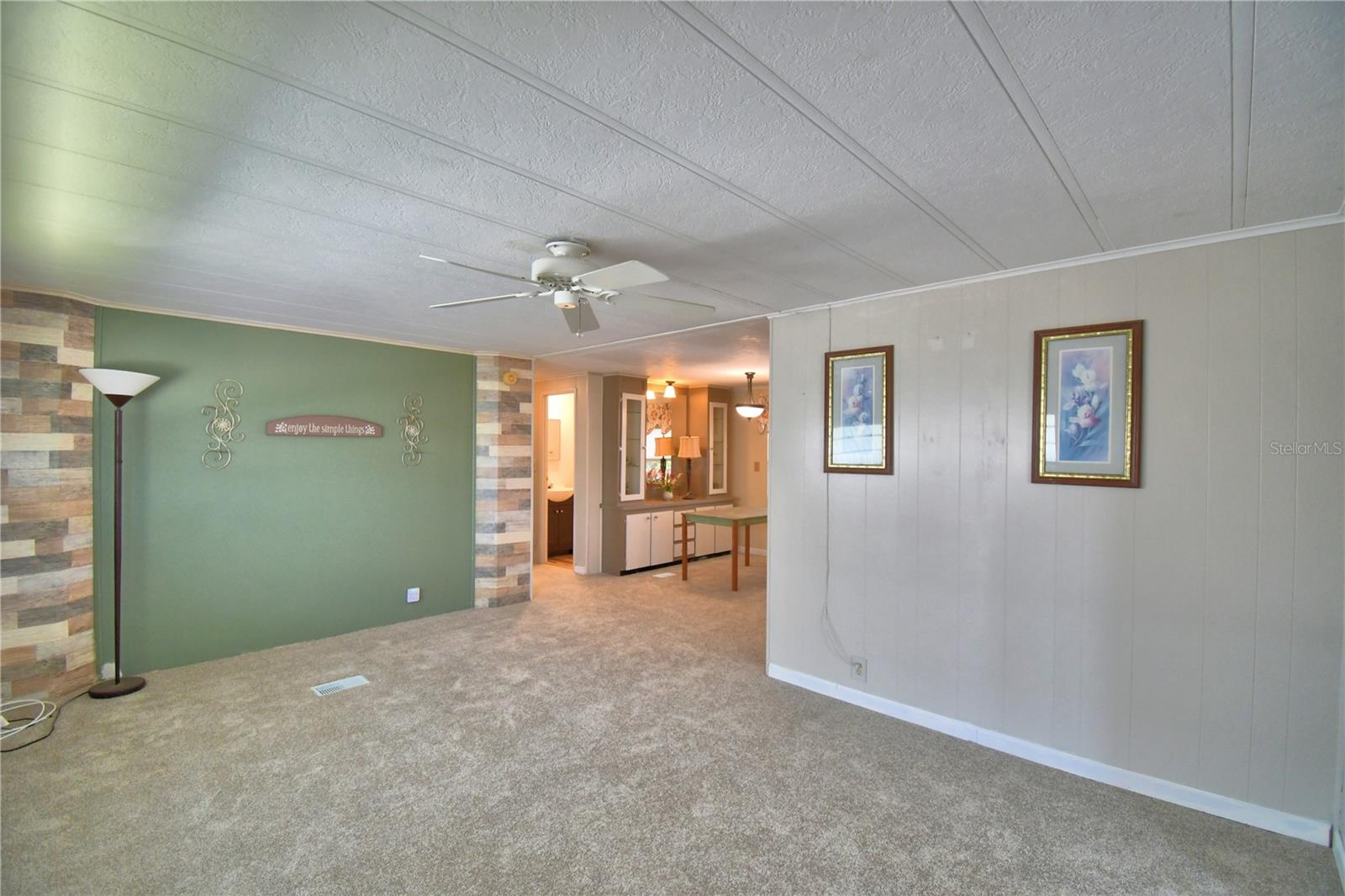 P4928579 Property Photo