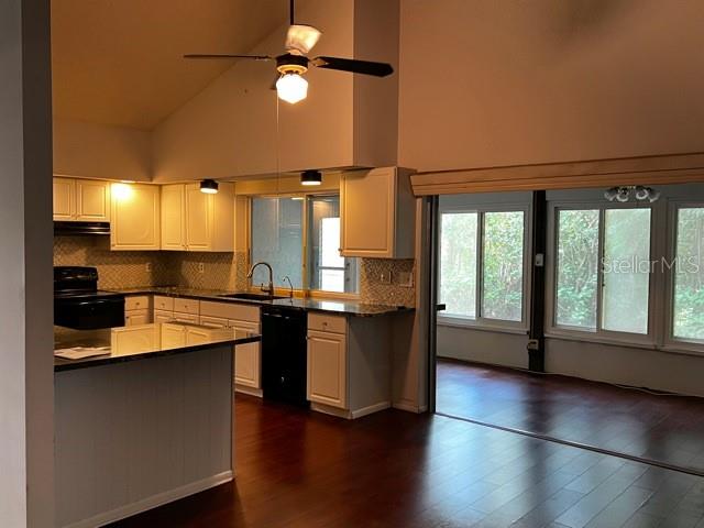 2101 SUNSET POINT RD #1001, CLEARWATER, FL, 33765