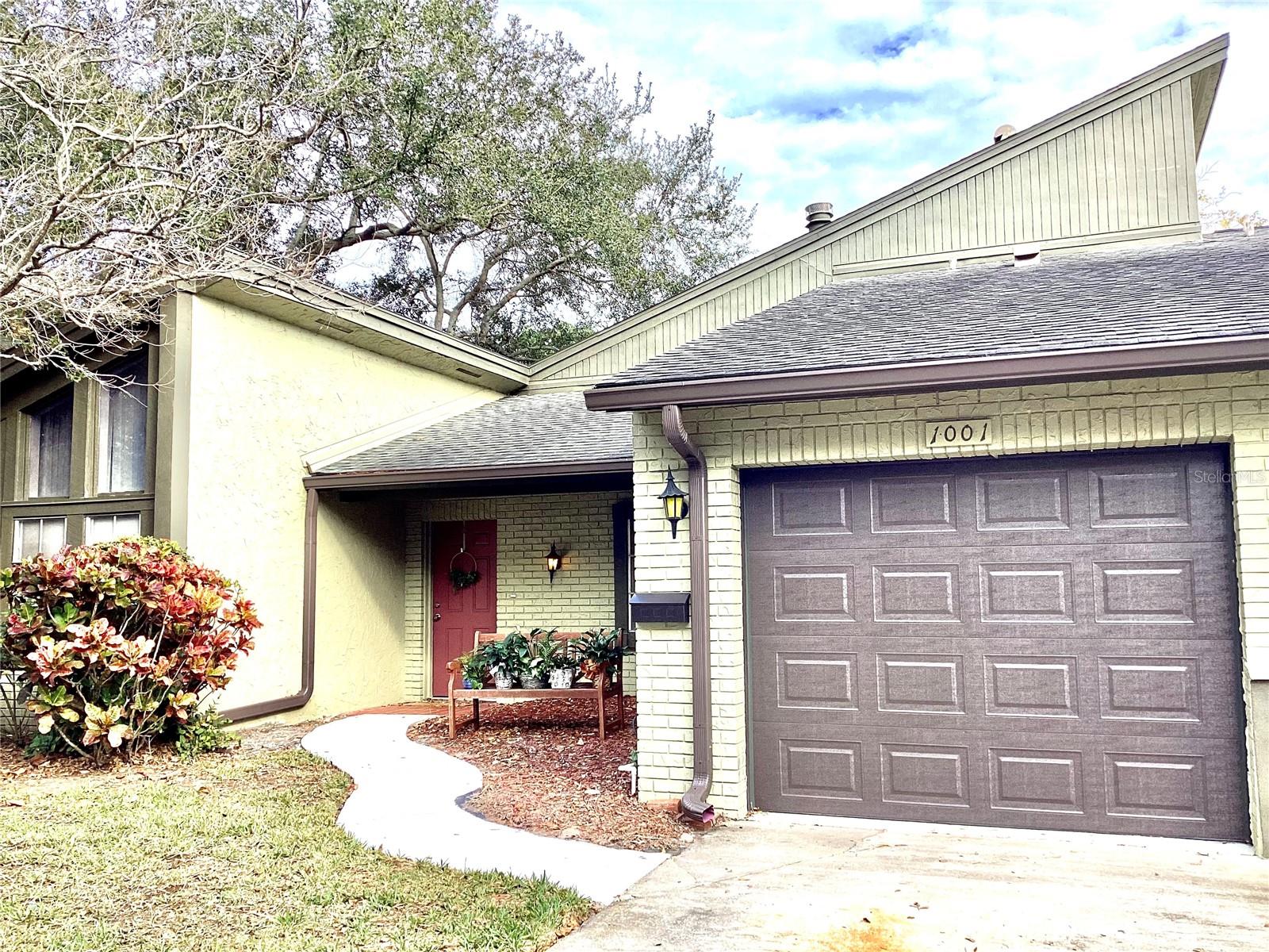 2101 SUNSET POINT RD #1001, CLEARWATER, FL, 33765