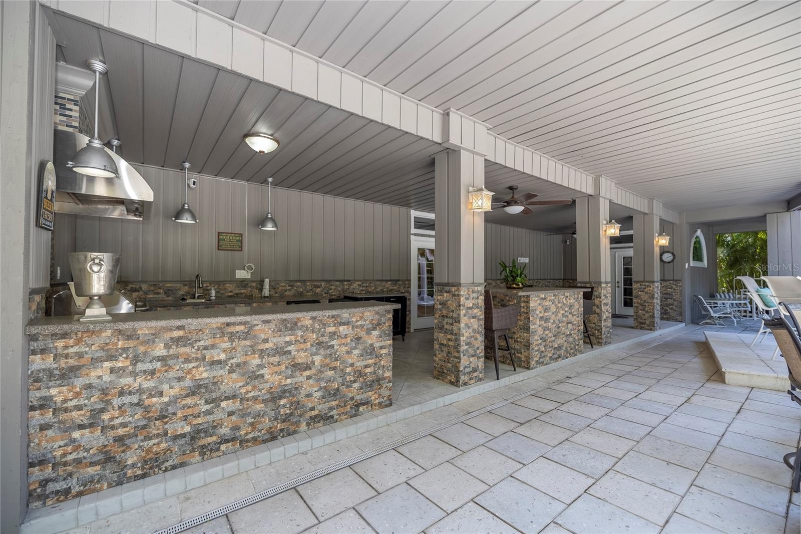 761 SOUNDVIEW DR, PALM HARBOR, FL, 34683