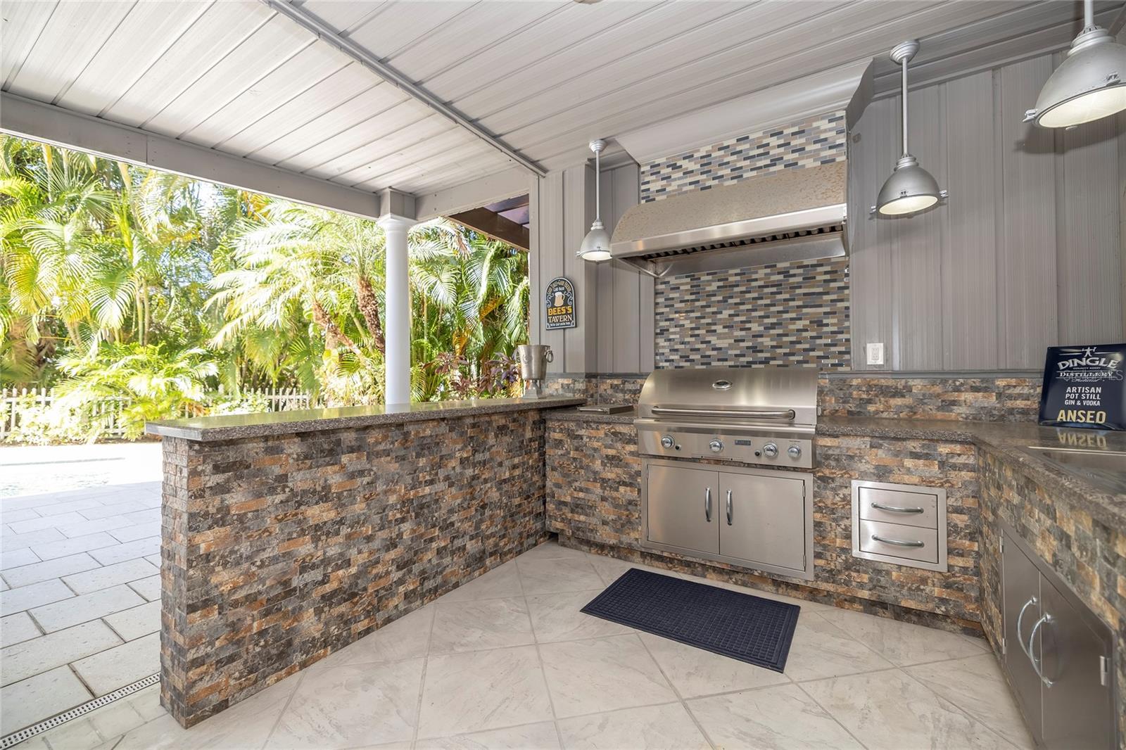 761 SOUNDVIEW DR, PALM HARBOR, FL, 34683