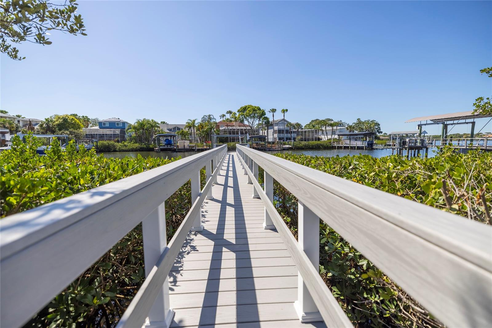 761 SOUNDVIEW DR, PALM HARBOR, FL, 34683