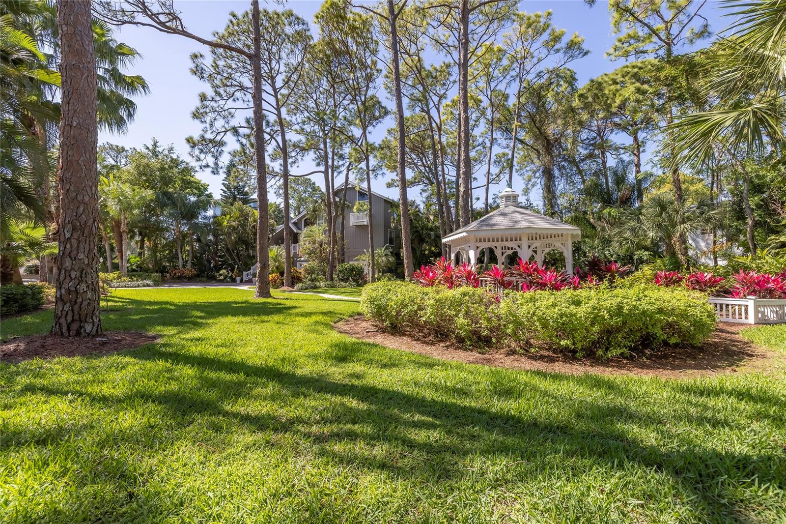 761 SOUNDVIEW DR, PALM HARBOR, FL, 34683