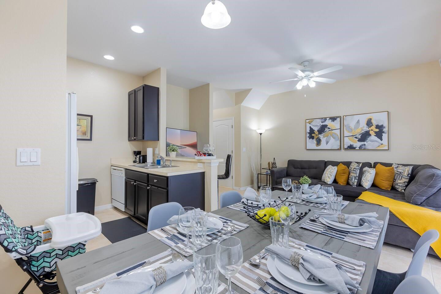 2433 CARAVELLE CIR, KISSIMMEE, FL, 34746