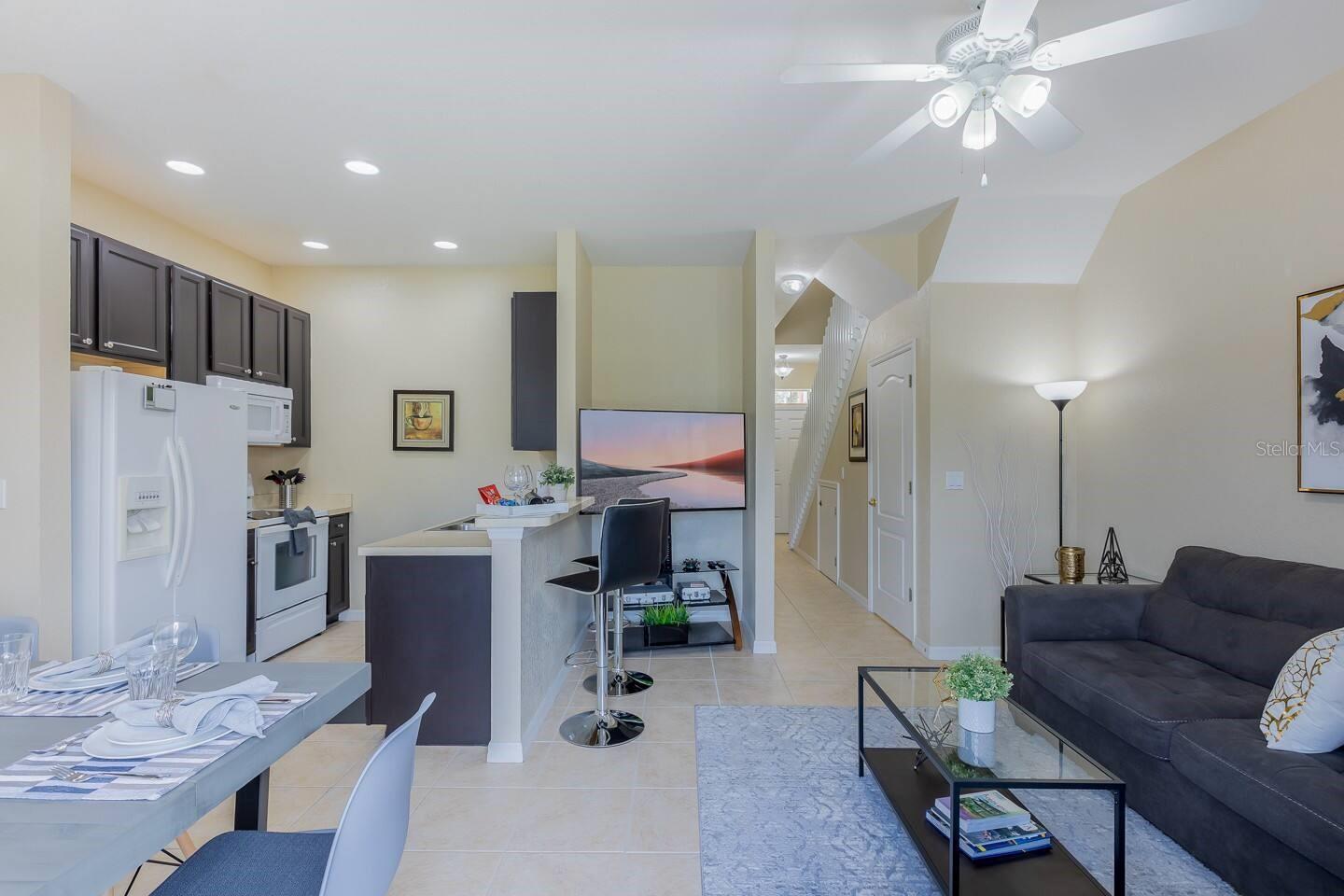 2433 CARAVELLE CIR, KISSIMMEE, FL, 34746